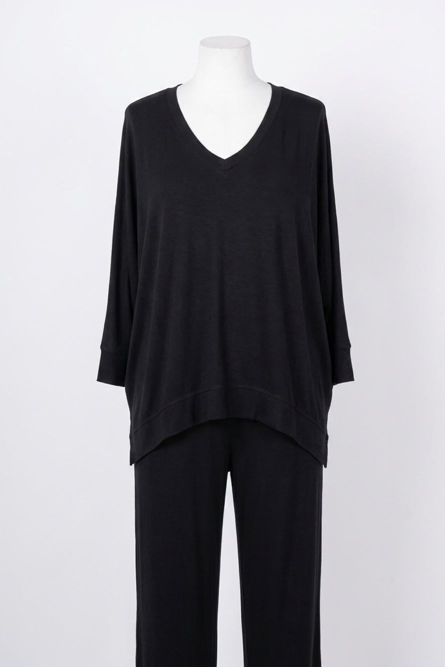 NEW LVHR sabina v neck top in black